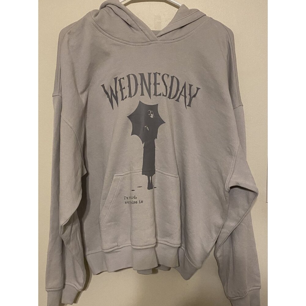 New NWT H&M Wednesday Addams Family Gray Pullover Hoodie Sweatshirt Size Medium
